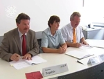 Unterzeichnung des Übernahmevertrages der Fachakademie Starkheim durch die Diakonie in Traunstein