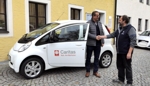 Caritas Kreisgeschäftsführer Richard Stefke erhält neues Dienstauto...