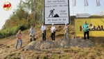 Spatenstich - Straßenbauamt schließt Lücke im Radwegenetz bei Egglkofen