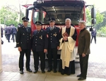 Freude bei den Feuerwehren in Ampfing: Segnung des neuen gemeinsamen Fahrzeuges