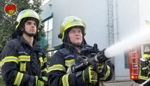 Feuerwehr Waldkraiburg übt im Werk II bei Netzsch