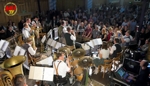 Zum vierten Mal "Stadlbrass" in Aschau - Blasmusik vom Feinsten im Wohnzimmer der Musikatzen
